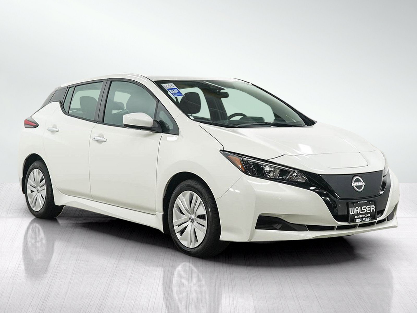 Used 2025 Nissan Leaf S FWD image 7