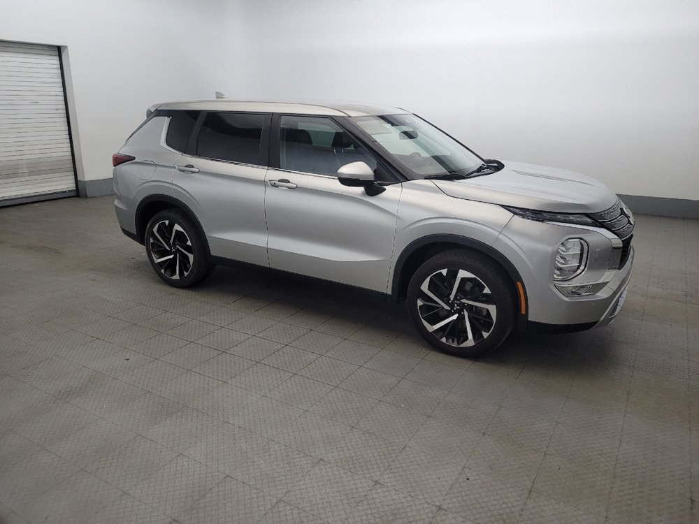 Used 2022 Mitsubishi Outlander SE AWD/4WD image 11