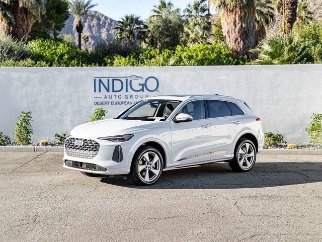 New 2025 Audi Q5 Premium Plus