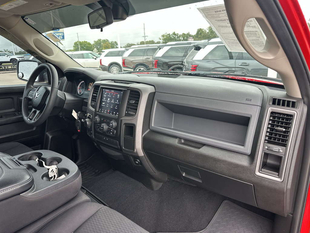Used 2019 RAM 1500 Express w/ Wheel & Sound Group AWD/4WD image 14