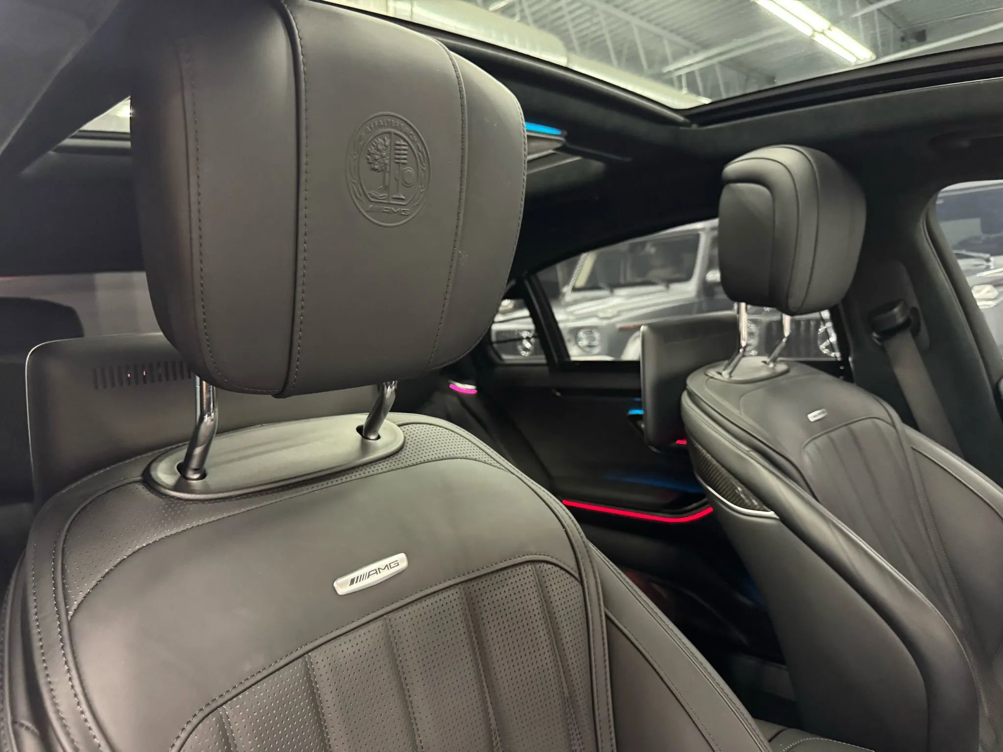 Used 2024 Mercedes-Benz S 63 AMG S w/ Carbon Fiber Exterior Package image 73