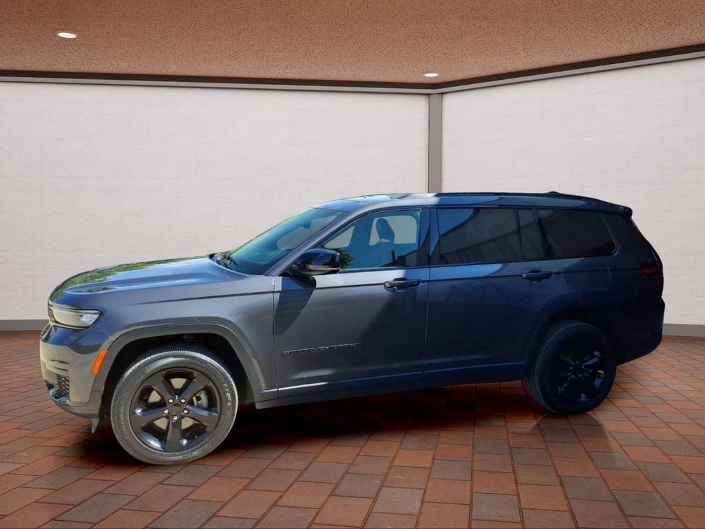 Used 2023 Jeep Grand Cherokee L Laredo AWD/4WD image 8