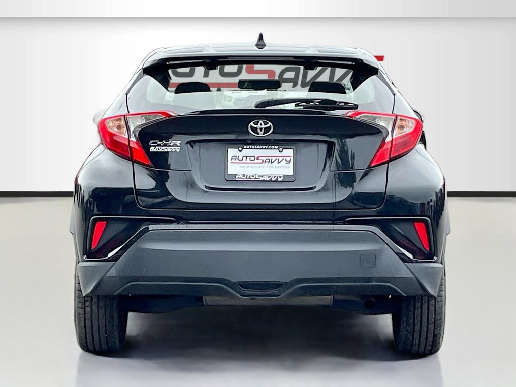 Used 2019 Toyota C-HR LE FWD image 6
