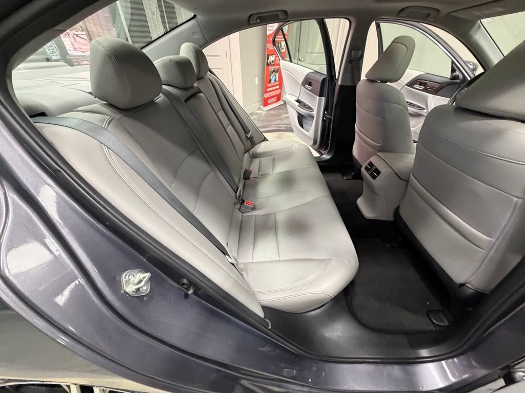 Used 2017 Honda Accord Touring image 50