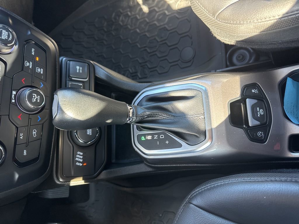 Used 2021 Jeep Renegade Limited image 37