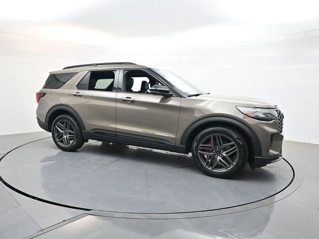 Used 2026 Ford Explorer ST w/ Sun And Sound Package AWD/4WD image 1