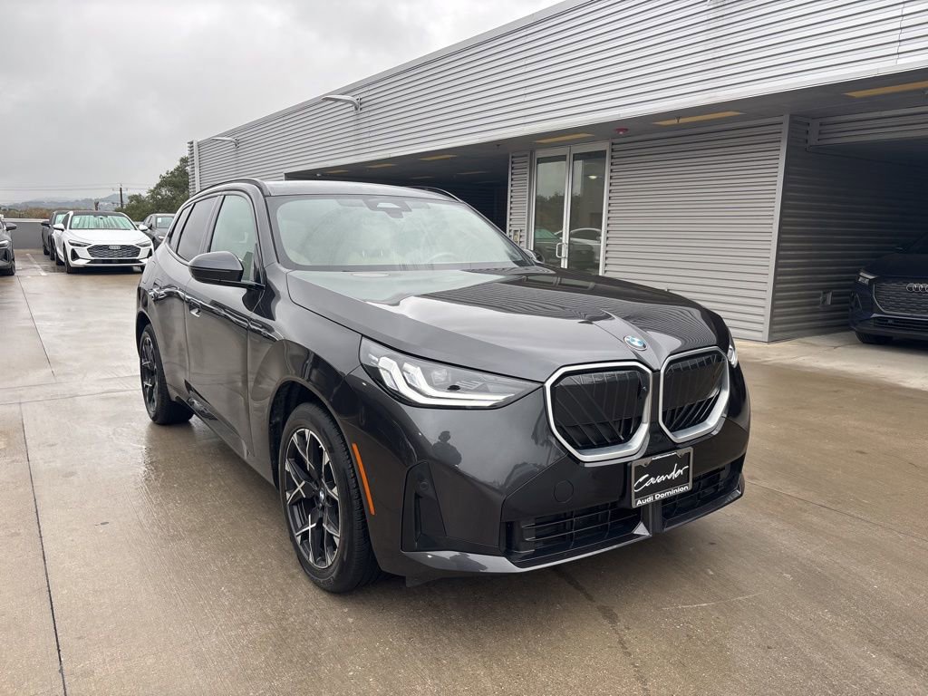 Used 2025 BMW X3 xDrive30i image 3