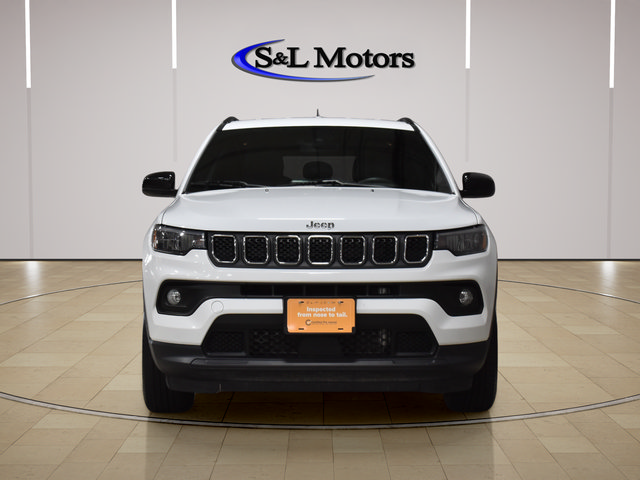 Certified 2024 Jeep Compass Latitude AWD/4WD image 2