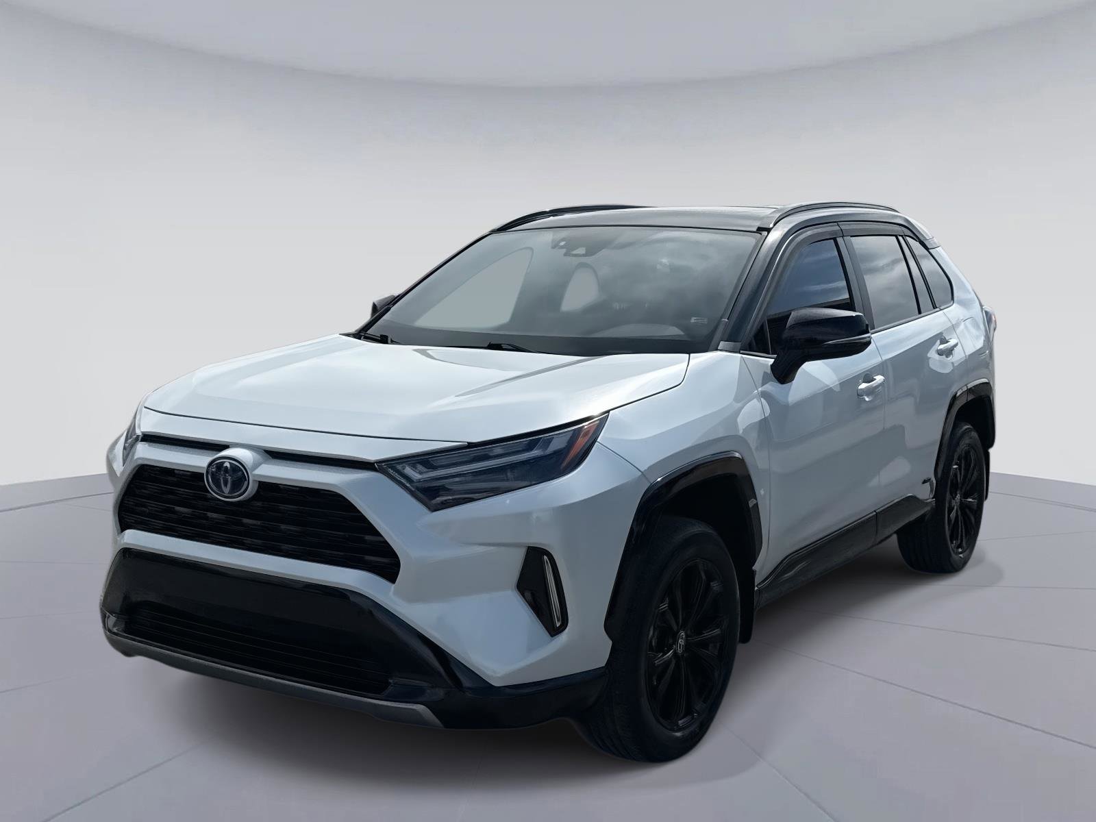 Used 2022 Toyota RAV4 XSE w/ XSE Grade Weather Package image 8