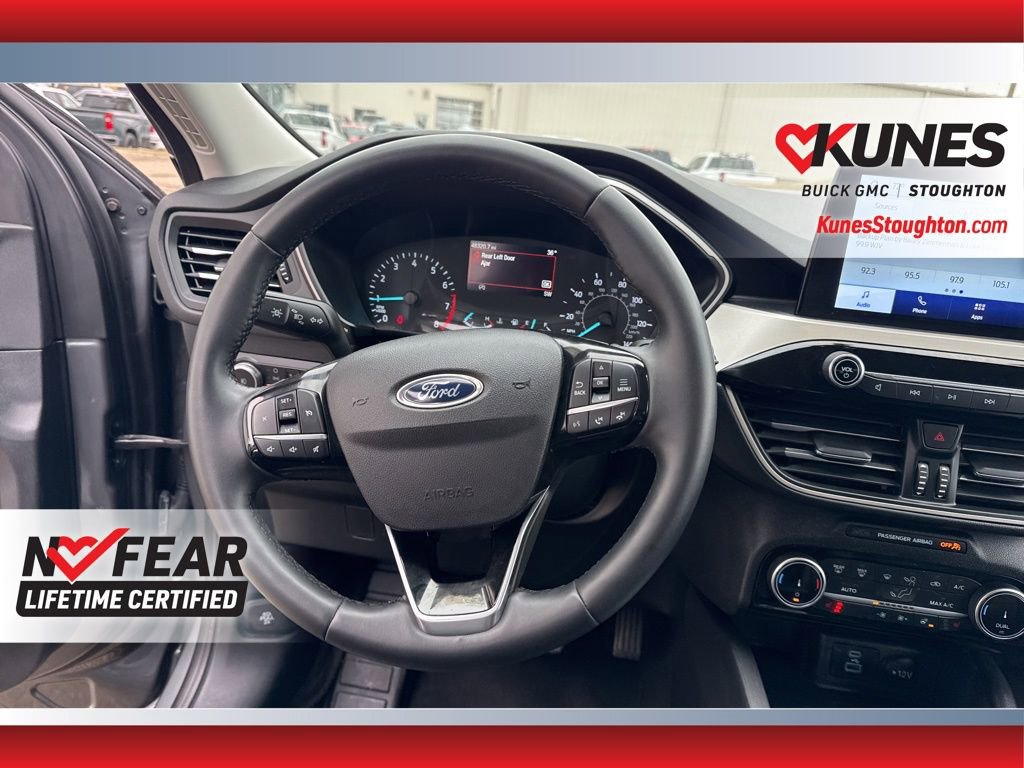 Used 2022 Ford Escape SEL image 42