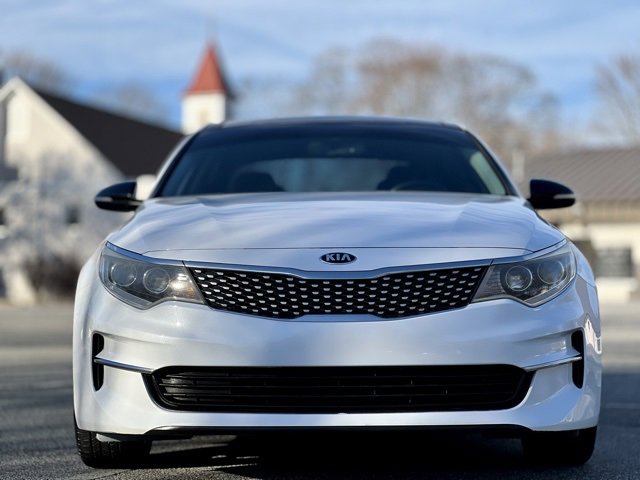 Used 2016 Kia Optima EX w/ Option Group 040 image 2
