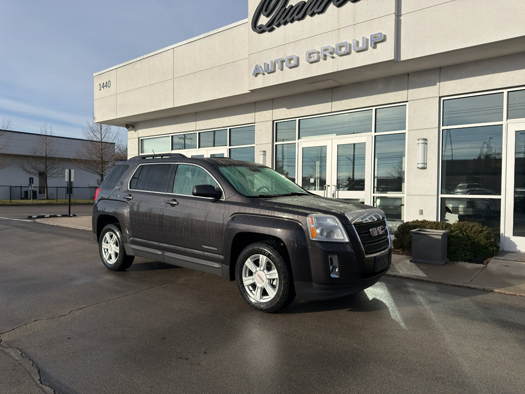 Used 2015 GMC Terrain SLT image 1