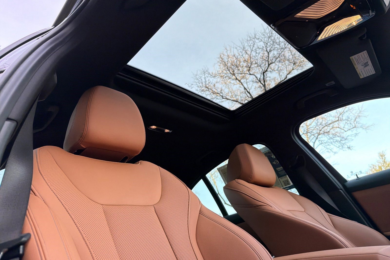 Used 2025 BMW 330i Sedan w/ Premium Package image 20