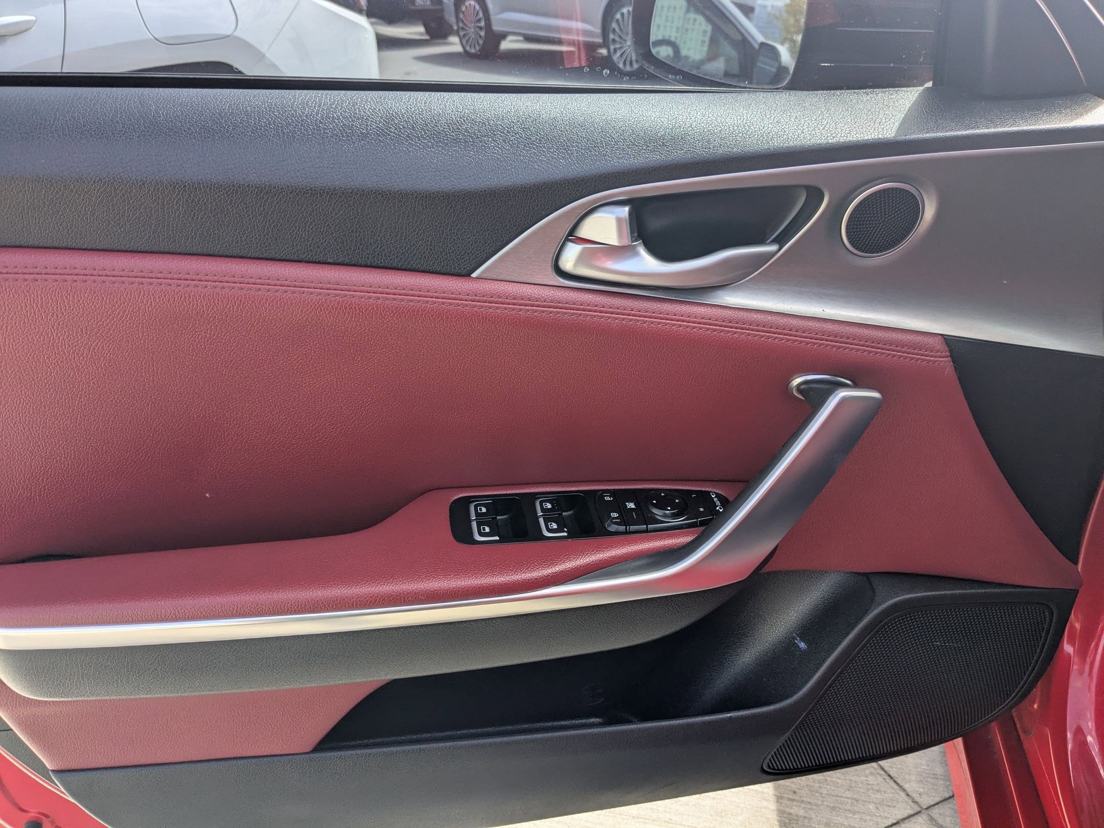 Used 2018 Kia Stinger GT image 13