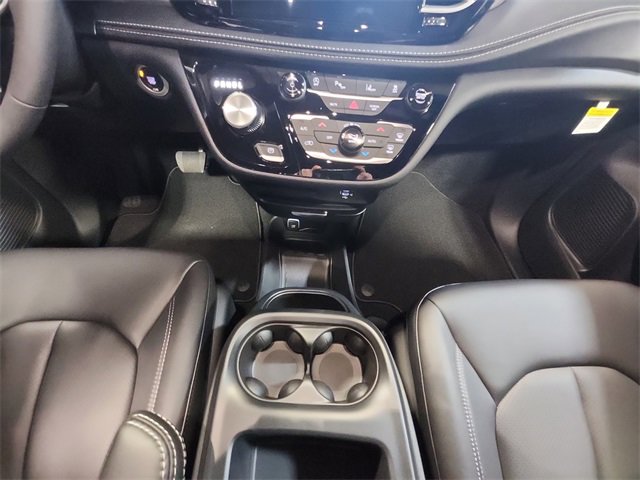 New 2026 Chrysler Pacifica Select image 11