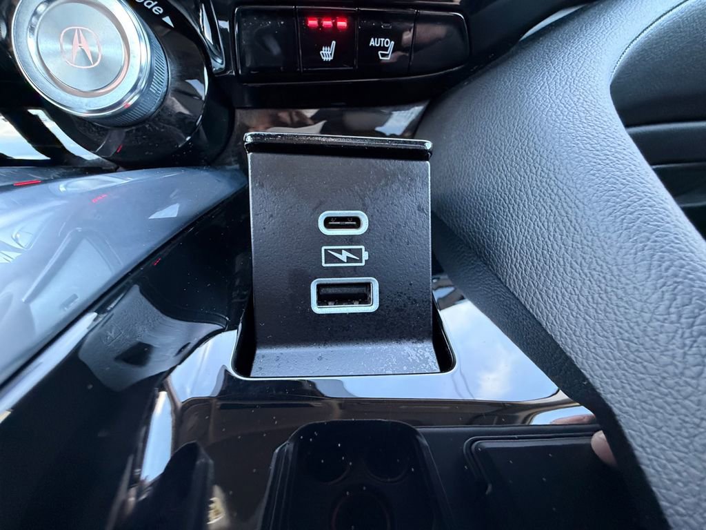 Used 2023 Acura MDX SH-AWD image 31