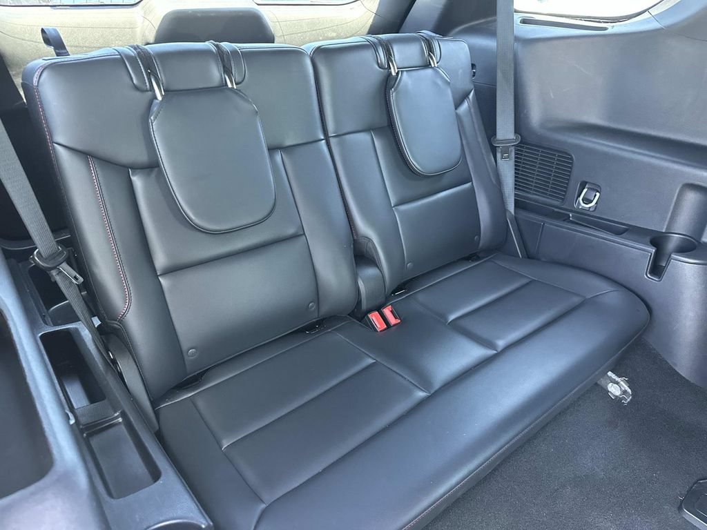 Used 2025 Ford Explorer ST-Line AWD/4WD image 15