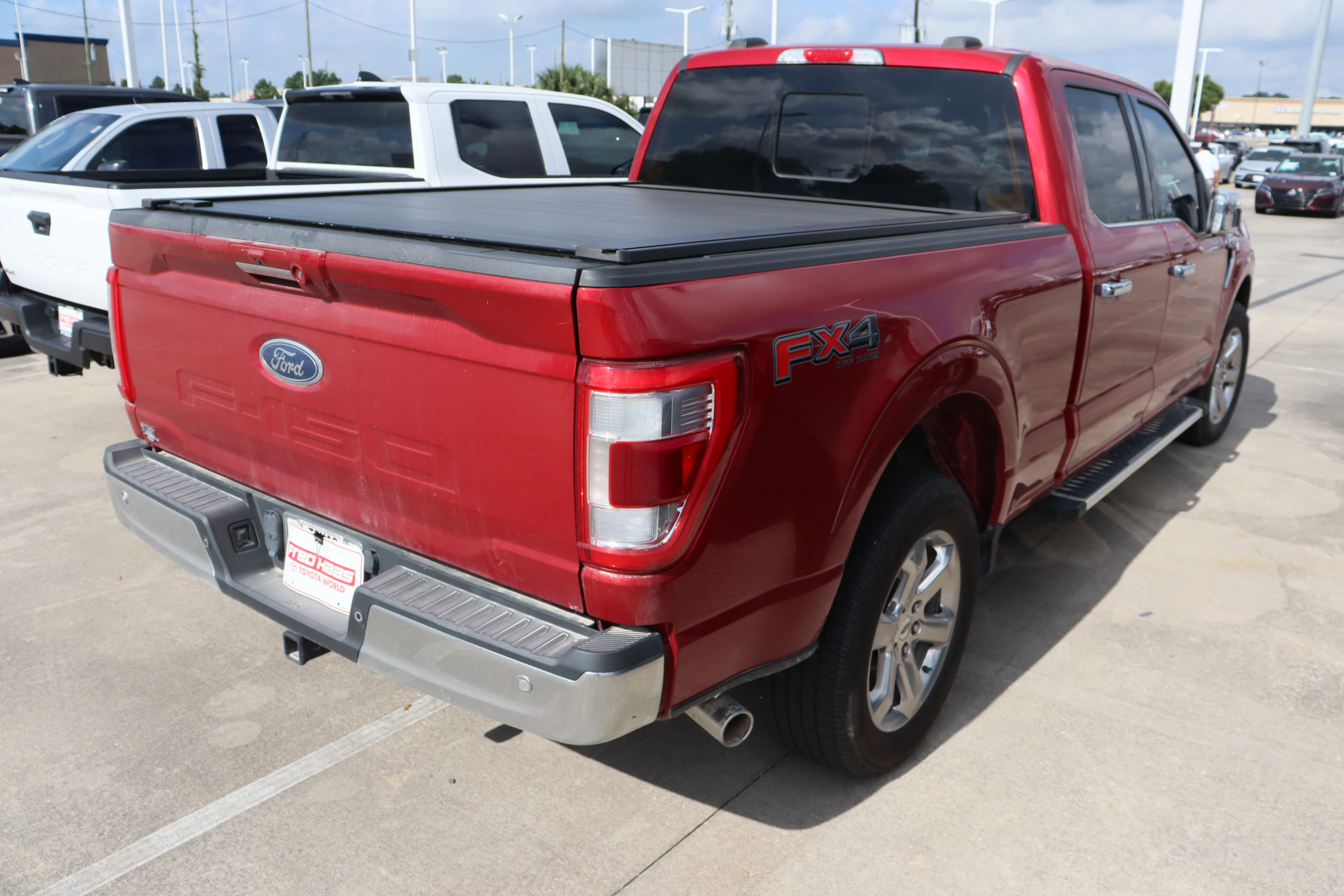 Used 2022 Ford F150 Lariat AWD/4WD image 9