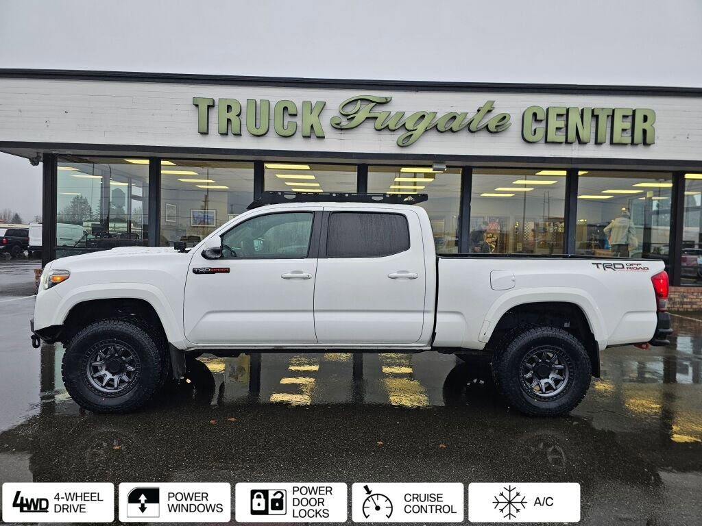 Used 2016 Toyota Tacoma TRD Off-Road image 1