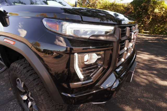 Used 2024 GMC Canyon AT4X AWD/4WD image 30