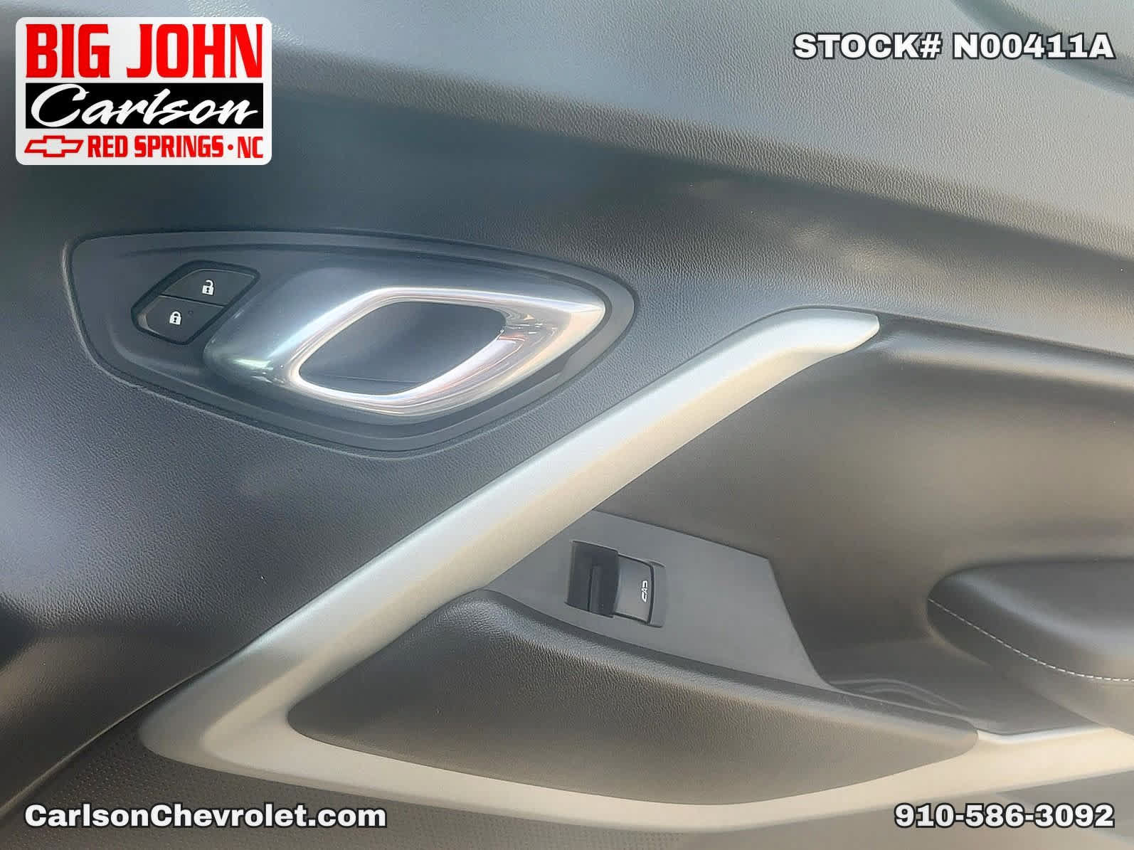 Used 2017 Chevrolet Camaro SS RWD image 36