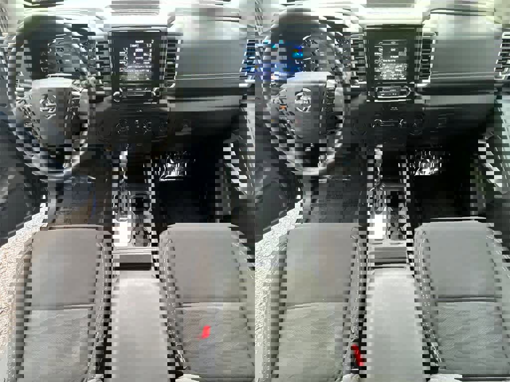 Used 2022 Nissan Frontier SV w/ Technology Package image 17