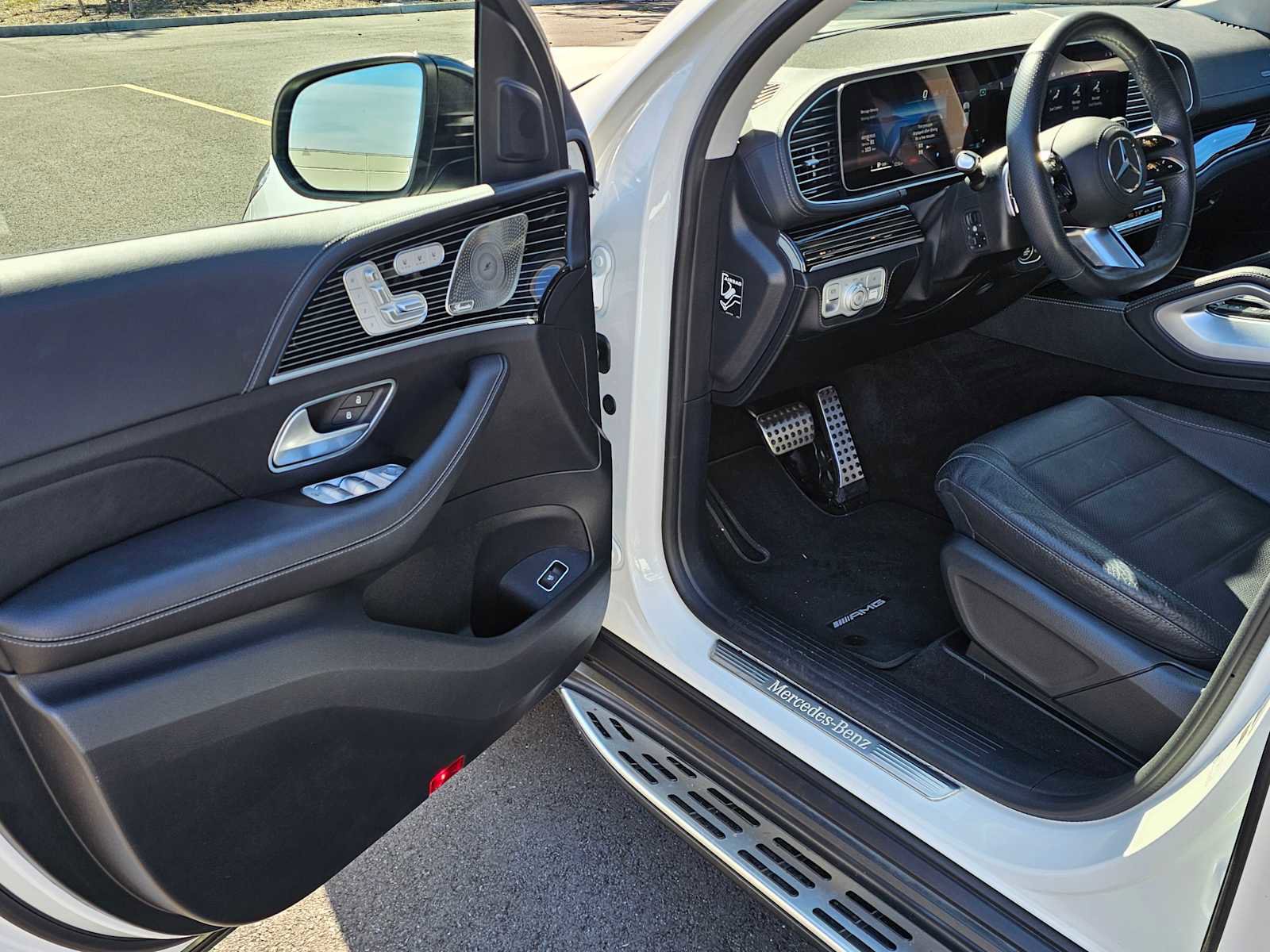 Used 2024 Mercedes-Benz GLS 580 4MATIC image 20