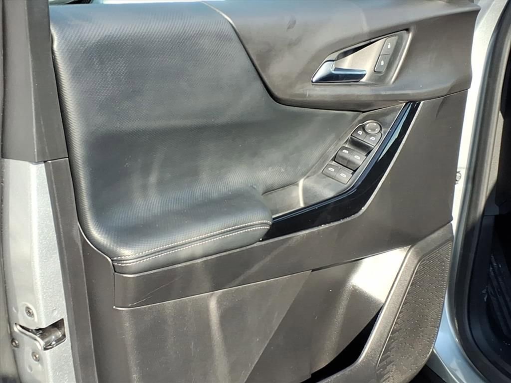 Used 2025 Chevrolet Equinox LT image 13