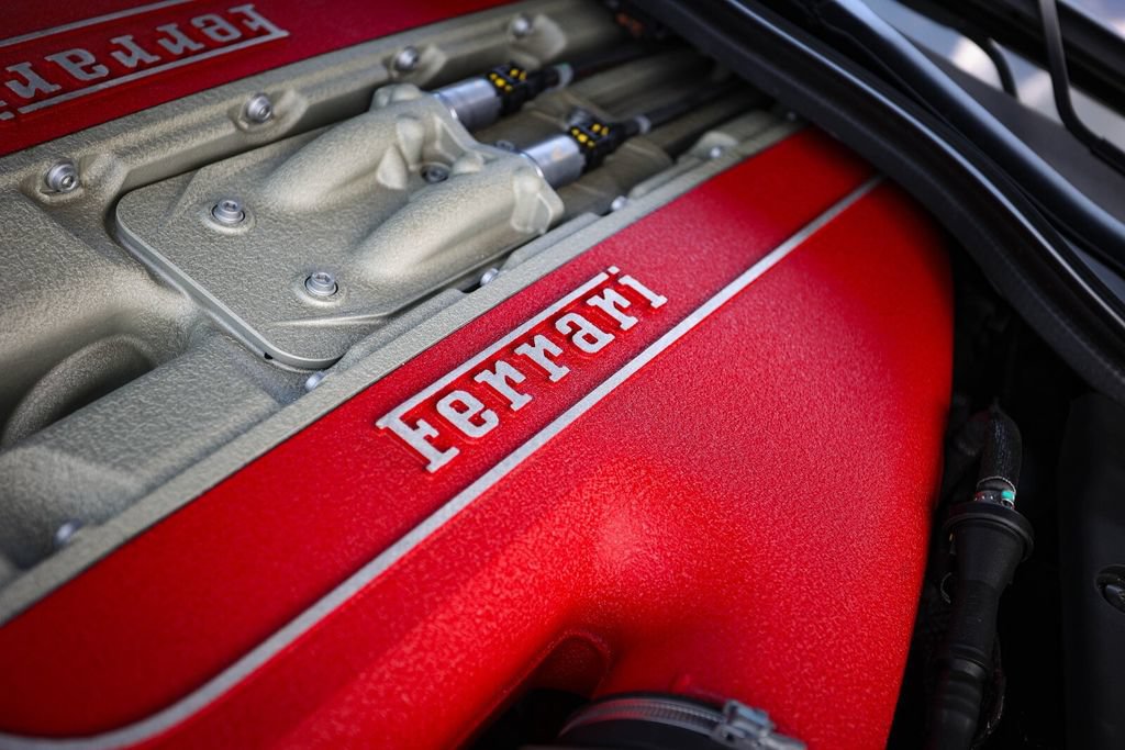 Certified 2022 Ferrari 812 GTS RWD image 27