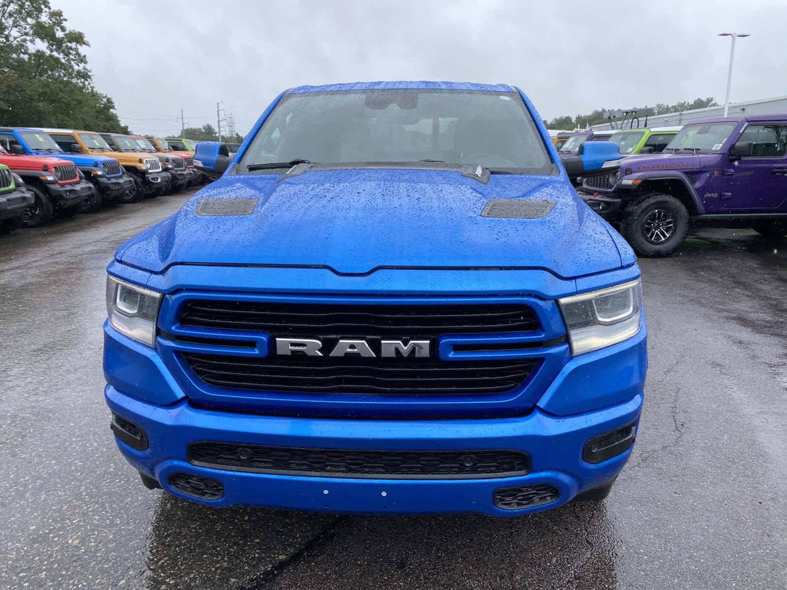 Used 2022 RAM 1500 Laramie w/ Sport Appearance Package AWD/4WD image 10