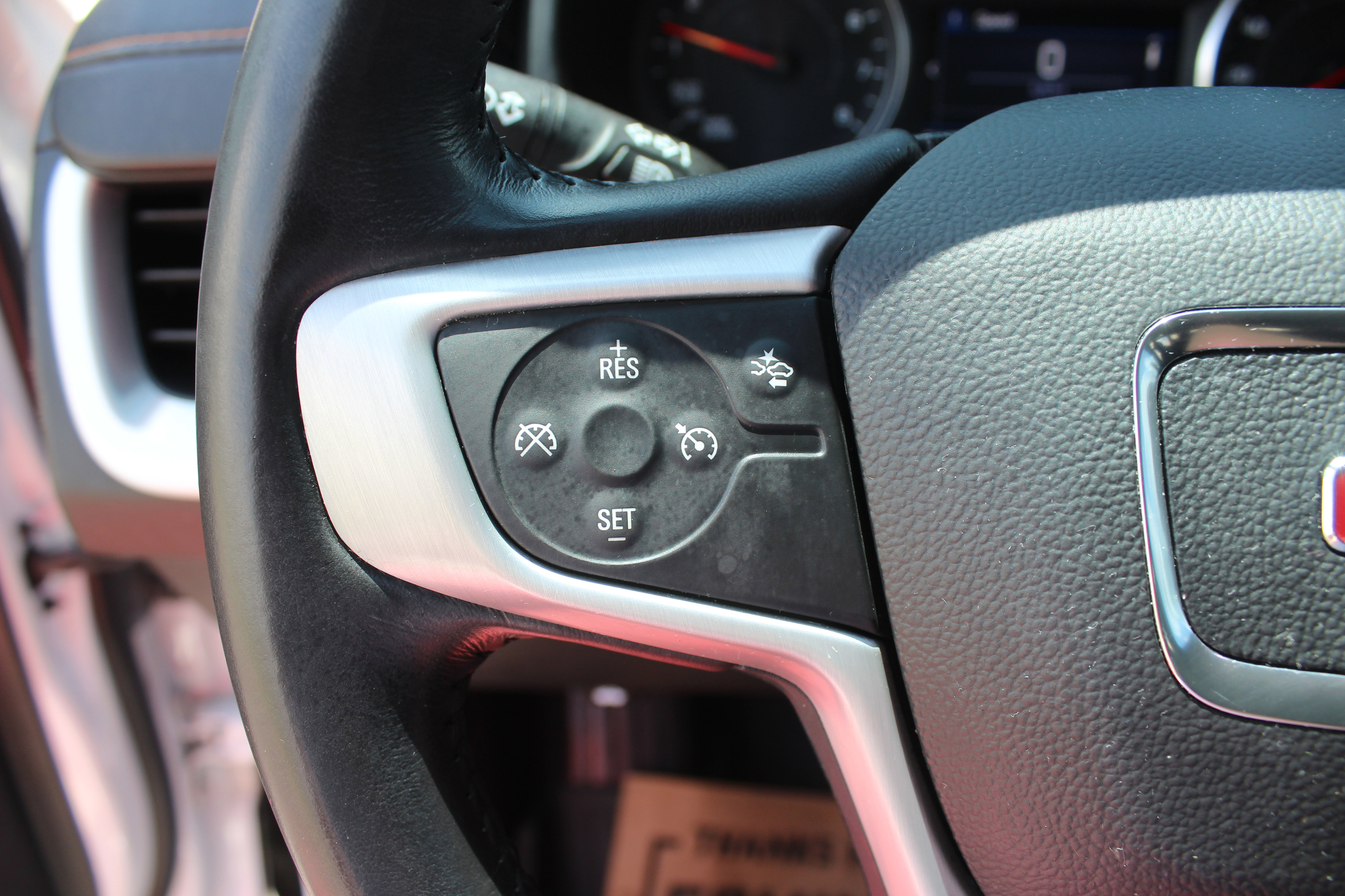 Used 2021 GMC Terrain SLE w/ Driver Convenience Package image 19