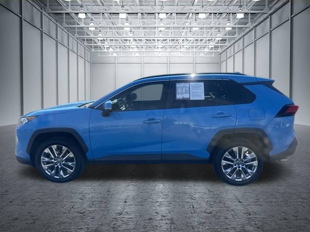 Used 2019 Toyota RAV4 XLE Premium w/ Advanced Technology Package FWD image 2