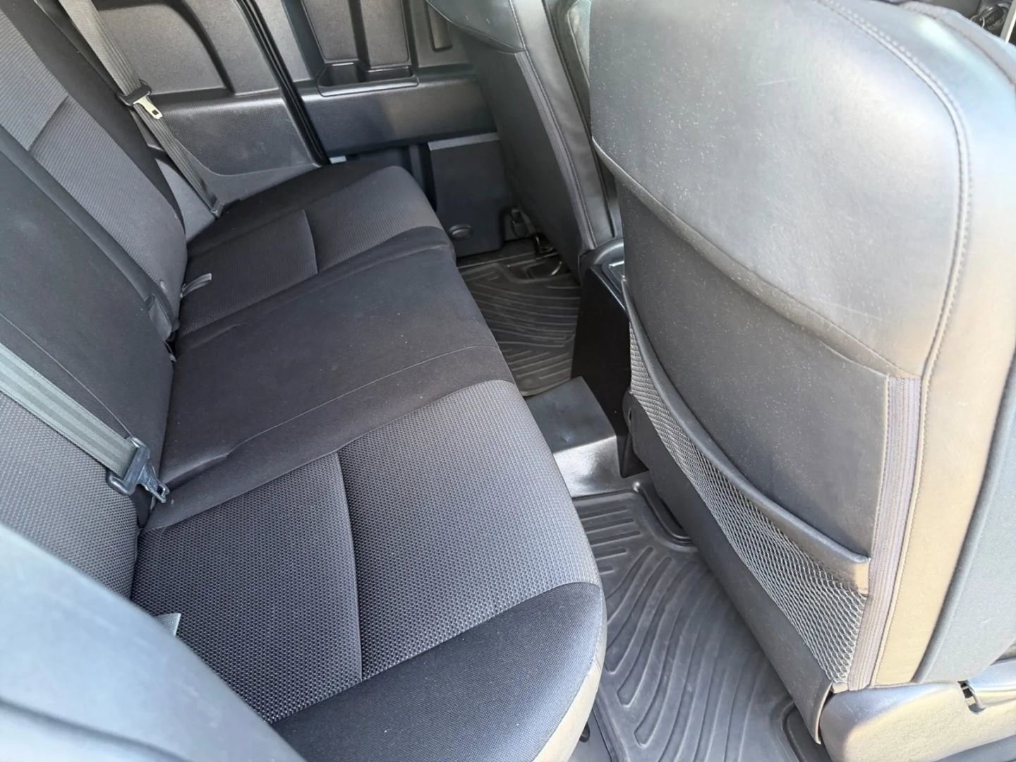 Used 2013 Toyota FJ Cruiser 4WD image 29