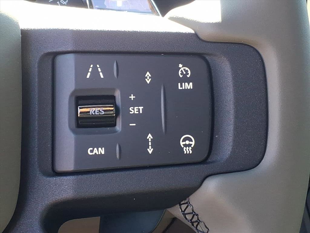 Certified 2025 Land Rover Defender 110 image 15