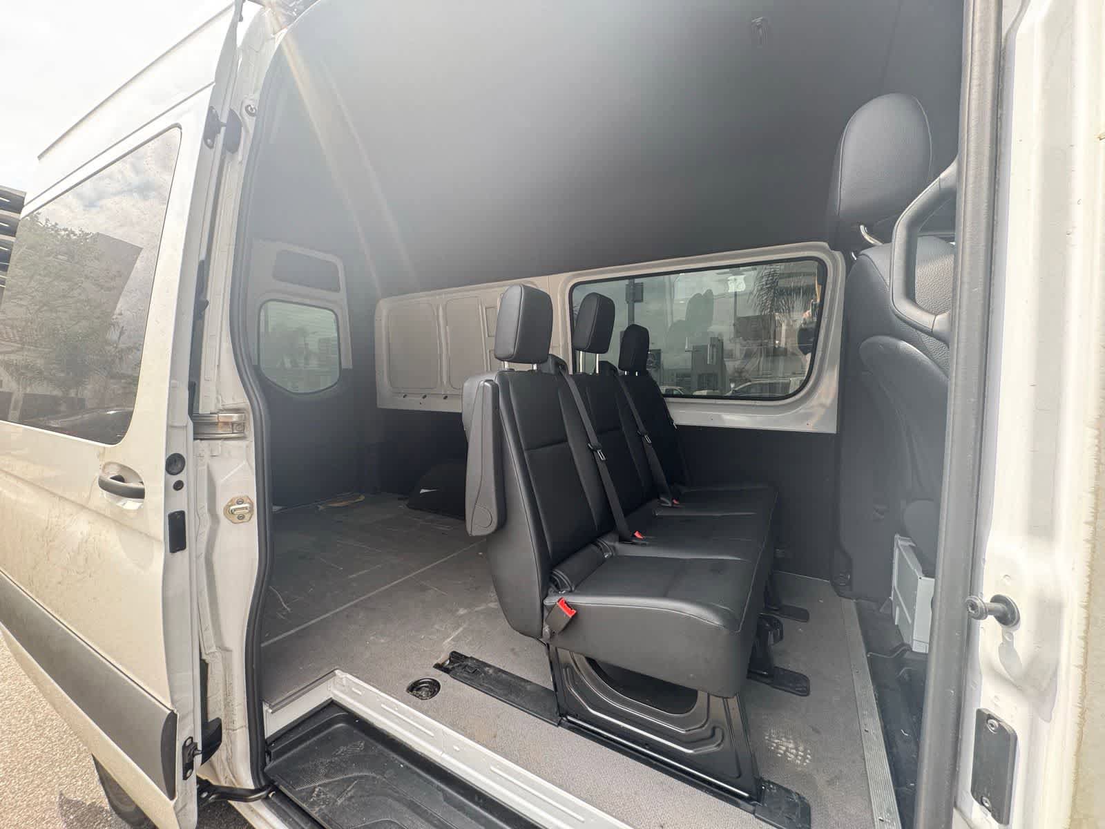 Used 2023 Mercedes-Benz Sprinter 2500 w/ Acoustic Package image 6