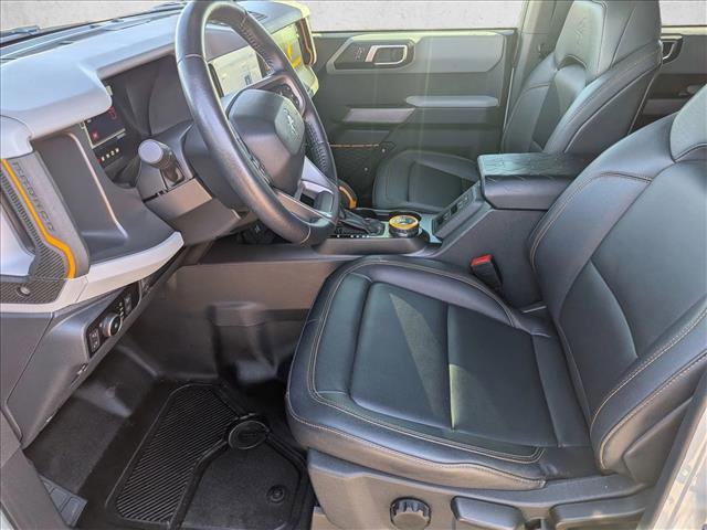 Used 2022 Ford Bronco Badlands image 11