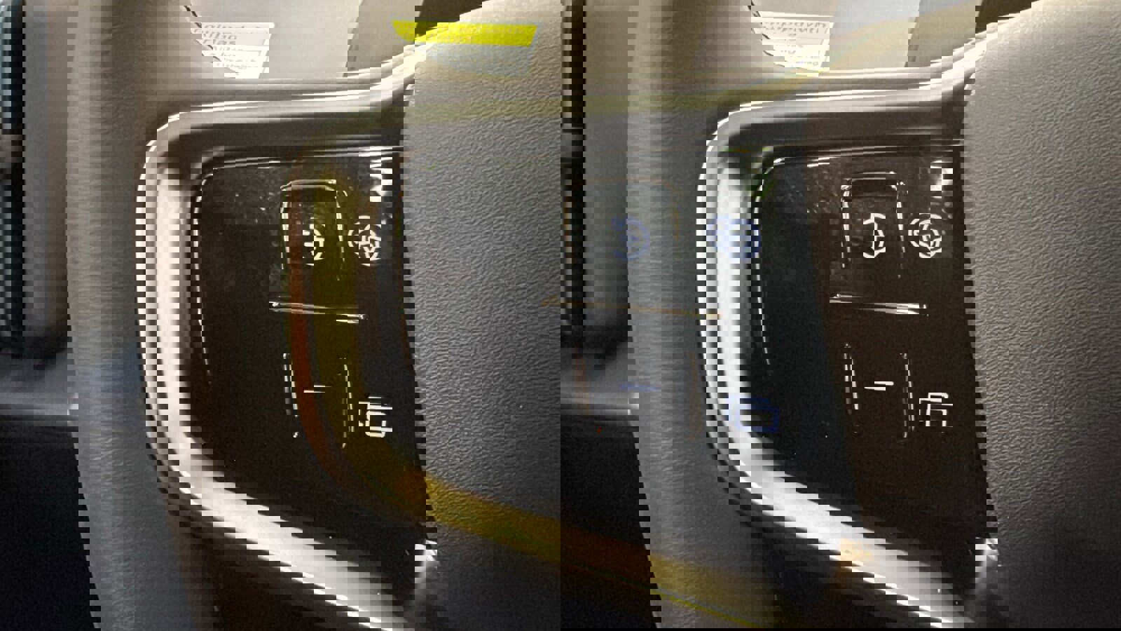 New 2026 Volvo EX30 Cross Country Ultra image 13