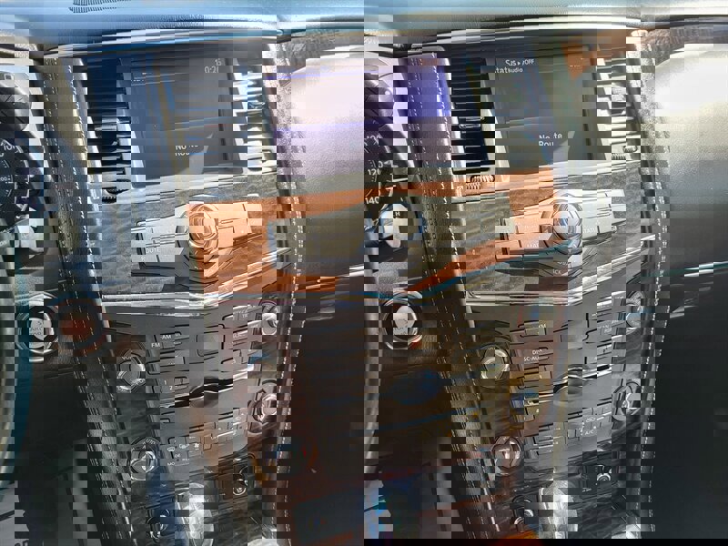 Used 2017 Nissan Armada Platinum image 13