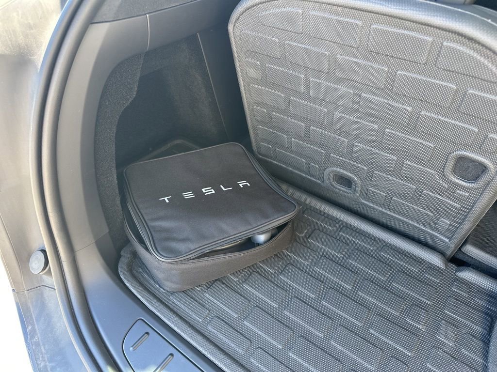 Used 2024 Tesla Model X AWD/4WD image 9