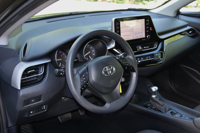 Used 2020 Toyota C-HR LE FWD image 20