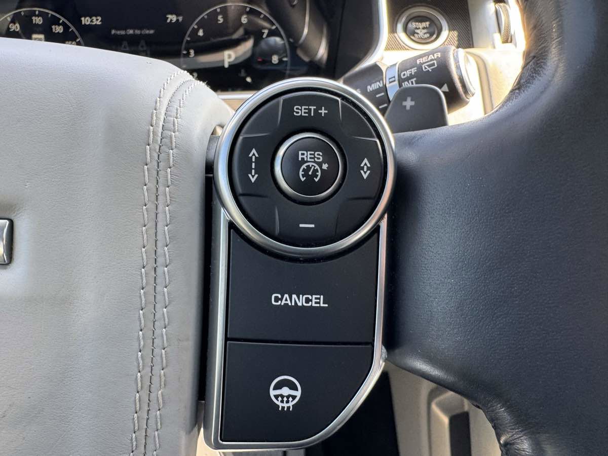 Used 2017 Land Rover Range Rover Supercharged image 15