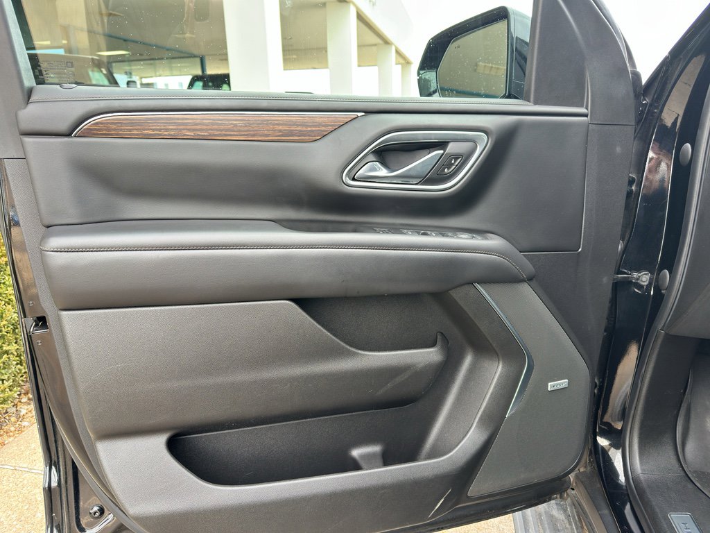 Used 2021 Chevrolet Tahoe High Country w/ Premium Package image 10