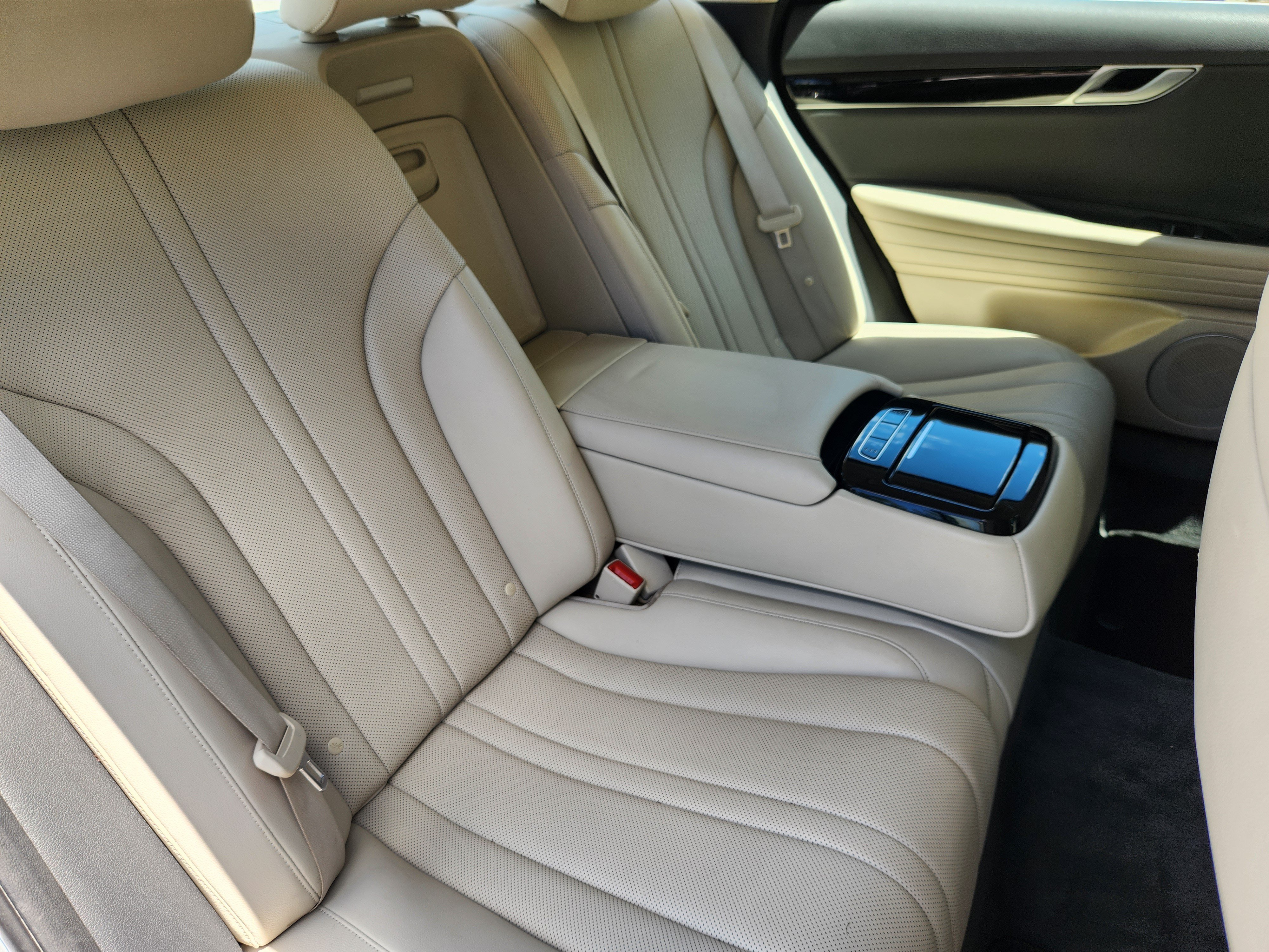 Used 2021 Genesis G80 2.5T AWD/4WD image 16