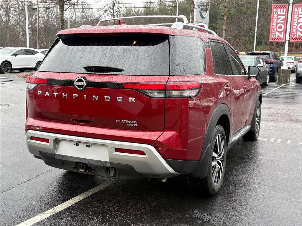 Used 2025 Nissan Pathfinder Platinum image 7