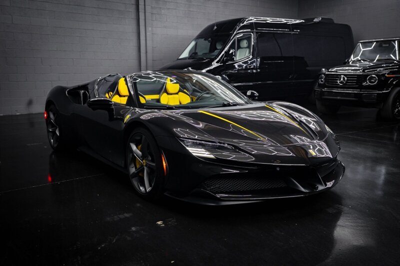Used 2025 Ferrari SF90 Spider AWD/4WD image 3