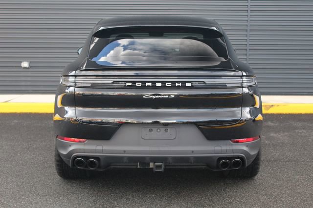 Certified 2026 Porsche Cayenne S image 7