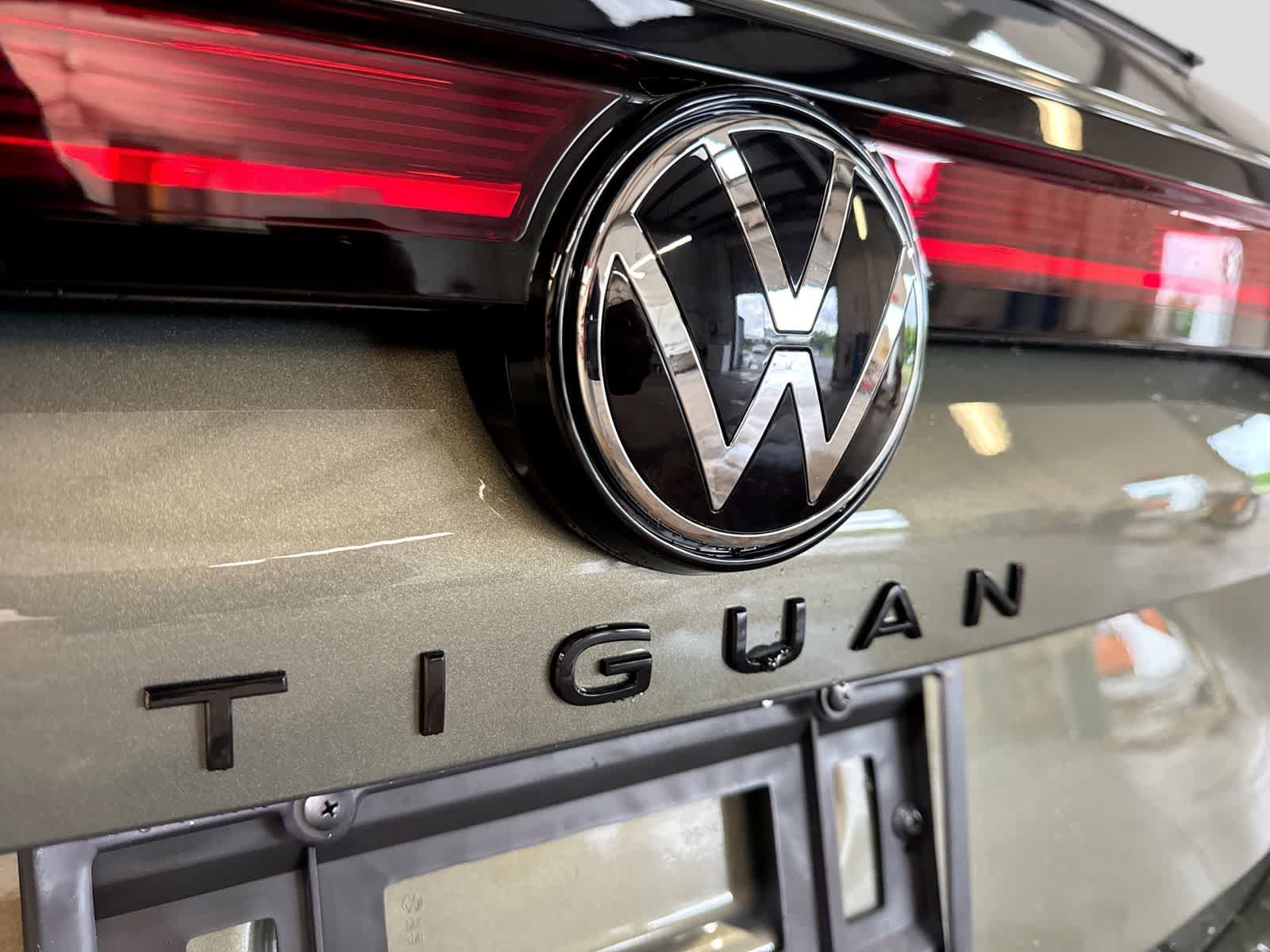 New 2026 Volkswagen Tiguan SE R-Line FWD image 20