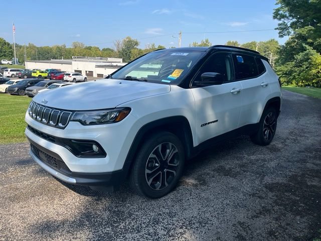Used 2022 Jeep Compass Limited w/ Sun and Sound Group AWD/4WD image 7
