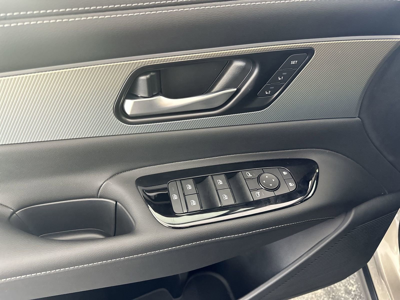 New 2026 Nissan Murano SL image 18