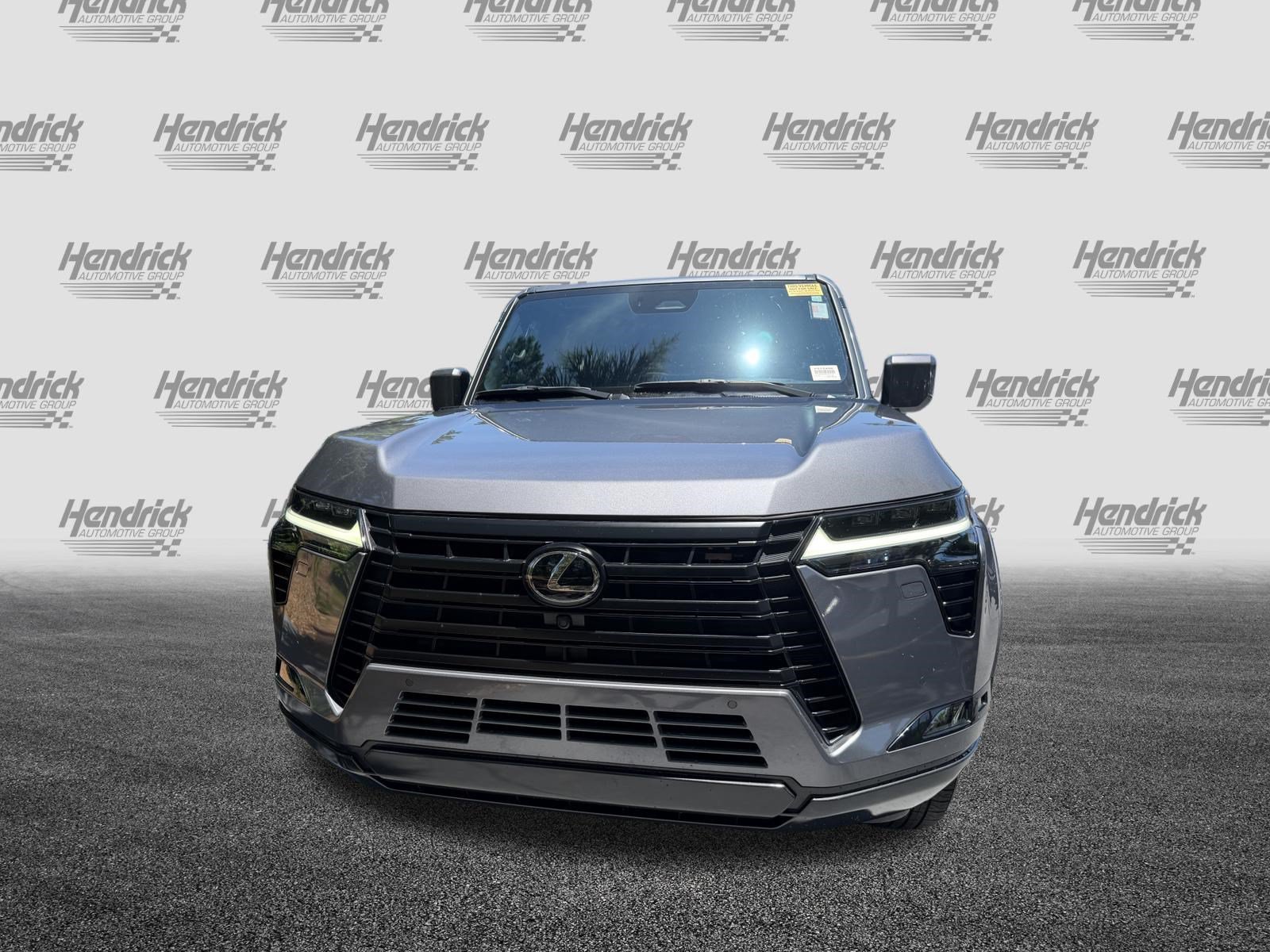 Used 2024 Lexus GX 550 w/ Accessory Package (Z1) AWD/4WD image 3